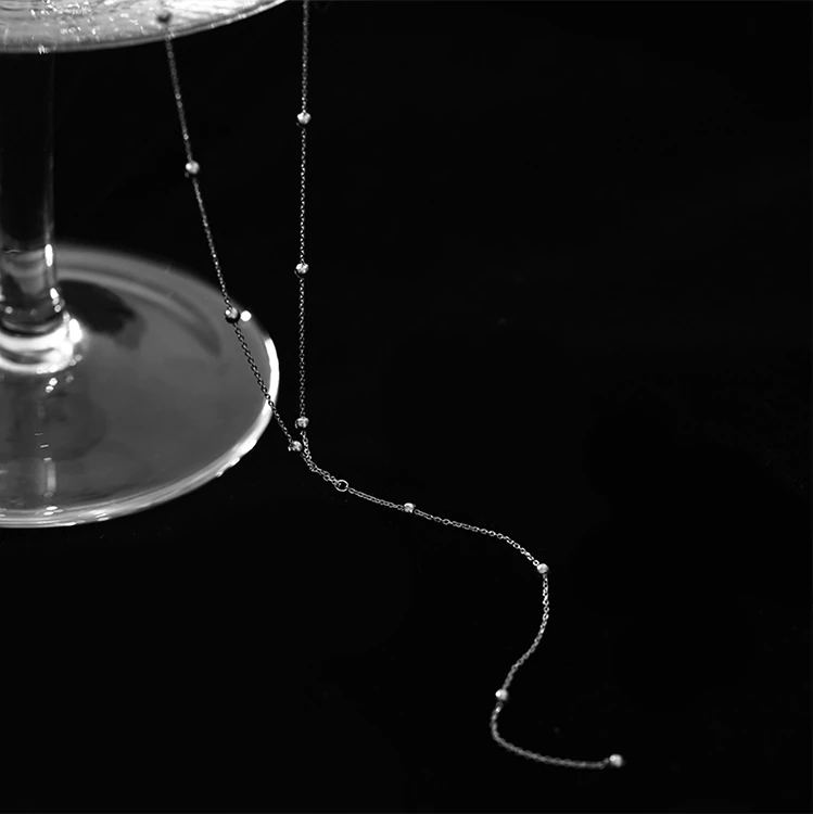 Sleutelbeen-halsketting met kwastjes